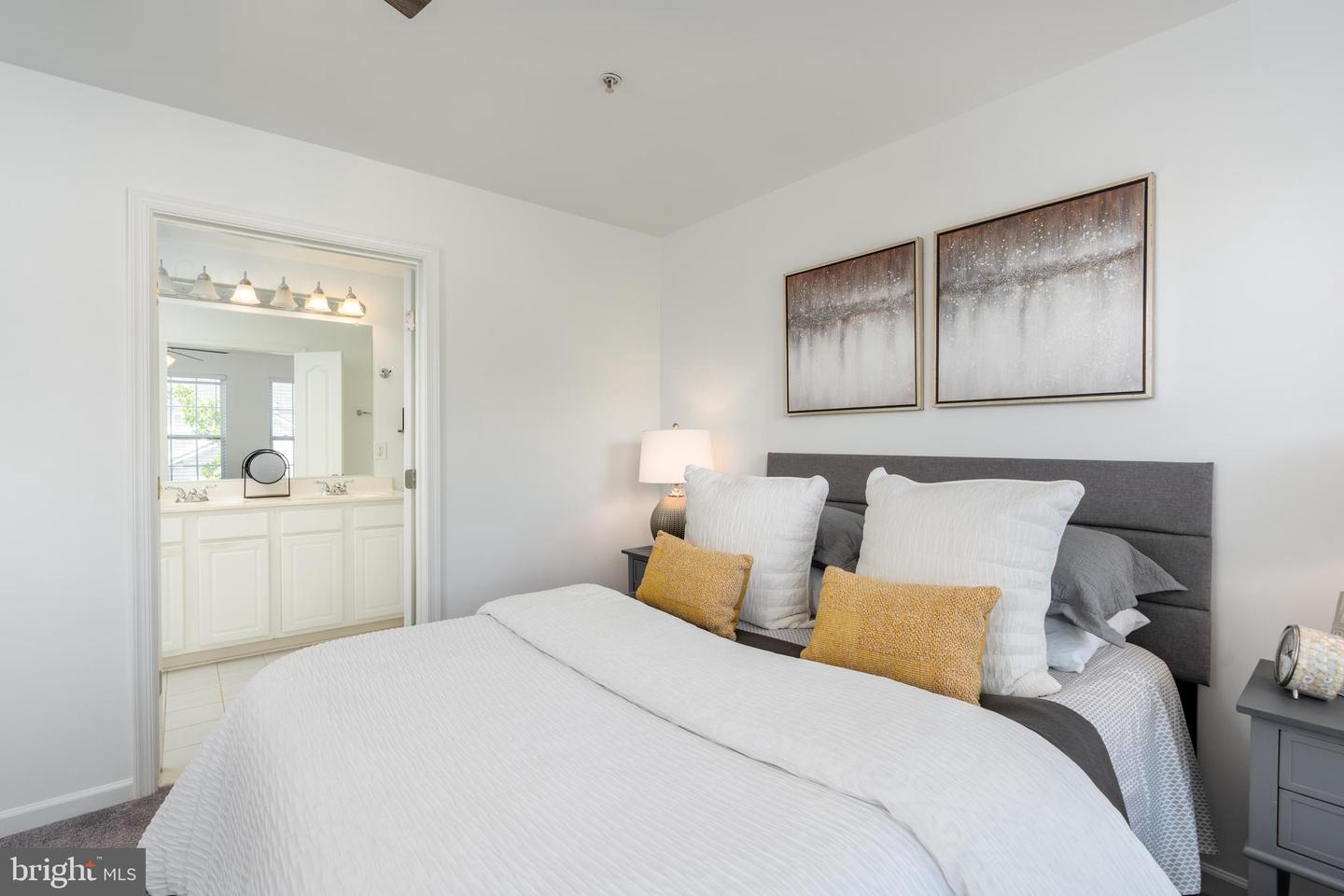 303 CAMERON STATION BLVD #103, ALEXANDRIA, Virginia 22304, 3 Bedrooms Bedrooms, ,2 BathroomsBathrooms,Residential,For sale,303 CAMERON STATION BLVD #103,VAAX2045618 MLS # VAAX2045618
