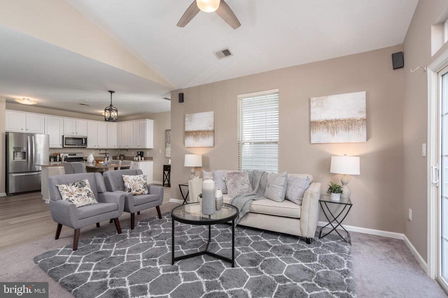 303 CAMERON STATION BLVD #103, ALEXANDRIA, Virginia 22304, 3 Bedrooms Bedrooms, ,2 BathroomsBathrooms,Residential,For sale,303 CAMERON STATION BLVD #103,VAAX2045618 MLS # VAAX2045618