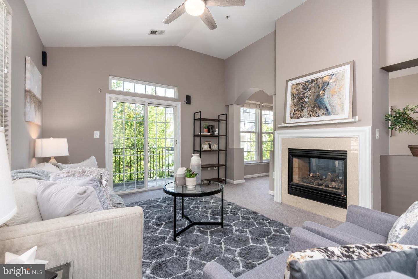 303 CAMERON STATION BLVD #103, ALEXANDRIA, Virginia 22304, 3 Bedrooms Bedrooms, ,2 BathroomsBathrooms,Residential,For sale,303 CAMERON STATION BLVD #103,VAAX2045618 MLS # VAAX2045618