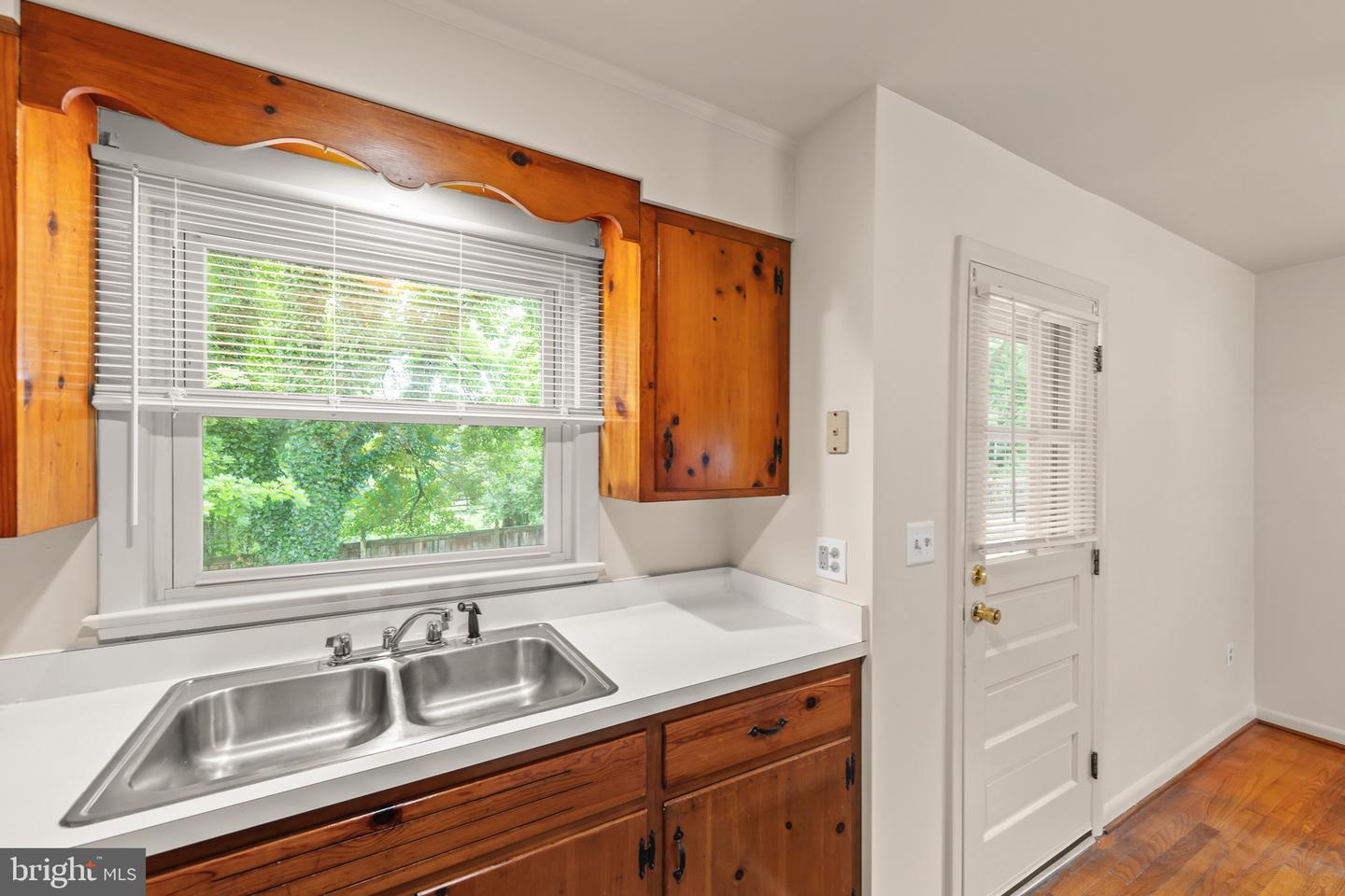 311 S BUCKMARSH ST, BERRYVILLE, Virginia 22611, 3 Bedrooms Bedrooms, ,1 BathroomBathrooms,Residential,For sale,311 S BUCKMARSH ST,VACL2003770 MLS # VACL2003770