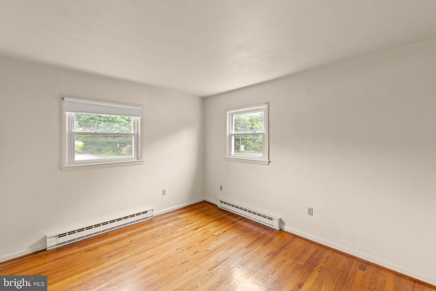 311 S BUCKMARSH ST, BERRYVILLE, Virginia 22611, 3 Bedrooms Bedrooms, ,1 BathroomBathrooms,Residential,For sale,311 S BUCKMARSH ST,VACL2003770 MLS # VACL2003770