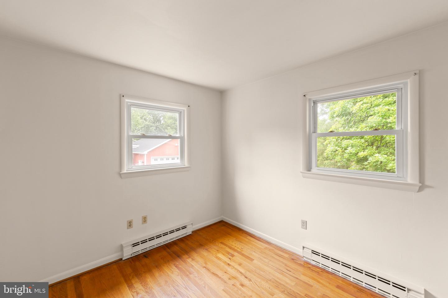 311 S BUCKMARSH ST, BERRYVILLE, Virginia 22611, 3 Bedrooms Bedrooms, ,1 BathroomBathrooms,Residential,For sale,311 S BUCKMARSH ST,VACL2003770 MLS # VACL2003770