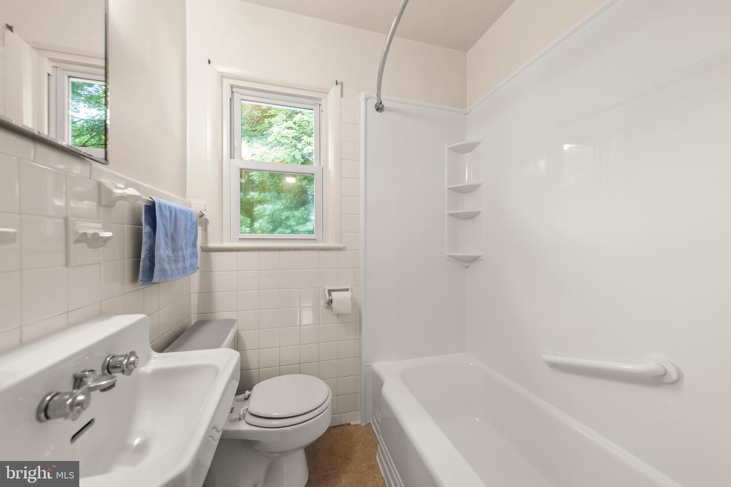 311 S BUCKMARSH ST, BERRYVILLE, Virginia 22611, 3 Bedrooms Bedrooms, ,1 BathroomBathrooms,Residential,For sale,311 S BUCKMARSH ST,VACL2003770 MLS # VACL2003770