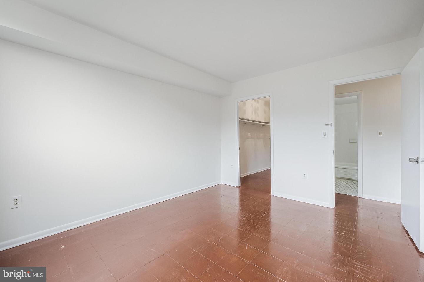 10723 WEST DR #303, FAIRFAX, Virginia 22030, 2 Bedrooms Bedrooms, ,1 BathroomBathrooms,Residential,For sale,10723 WEST DR #303,VAFC2006380 MLS # VAFC2006380