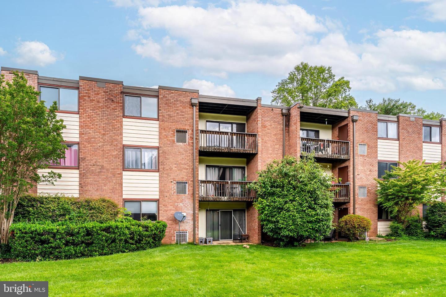 10723 WEST DR #303, FAIRFAX, Virginia 22030, 2 Bedrooms Bedrooms, ,1 BathroomBathrooms,Residential,For sale,10723 WEST DR #303,VAFC2006380 MLS # VAFC2006380