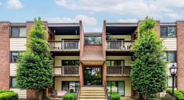 10723 WEST DR #303, FAIRFAX, Virginia 22030, 2 Bedrooms Bedrooms, ,1 BathroomBathrooms,Residential,For sale,10723 WEST DR #303,VAFC2006380 MLS # VAFC2006380