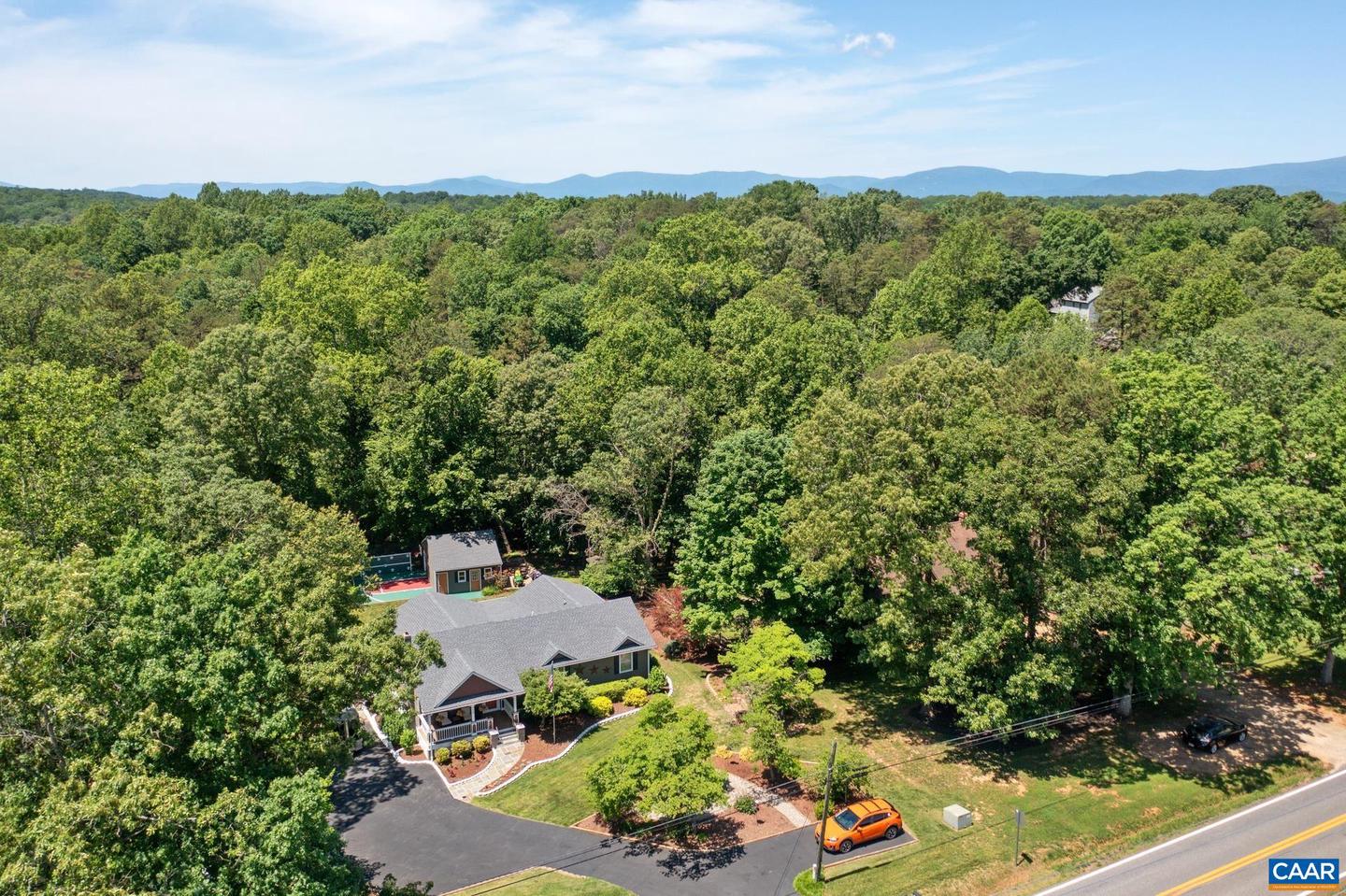 716 PREDDY CREEK RD, BARBOURSVILLE, Virginia 22923, 4 Bedrooms Bedrooms, ,3 BathroomsBathrooms,Residential,For sale,716 PREDDY CREEK RD,664977 MLS # 664977