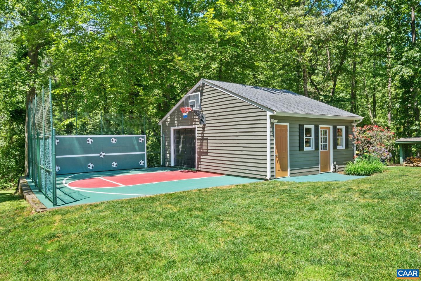 716 PREDDY CREEK RD, BARBOURSVILLE, Virginia 22923, 4 Bedrooms Bedrooms, ,3 BathroomsBathrooms,Residential,For sale,716 PREDDY CREEK RD,664977 MLS # 664977