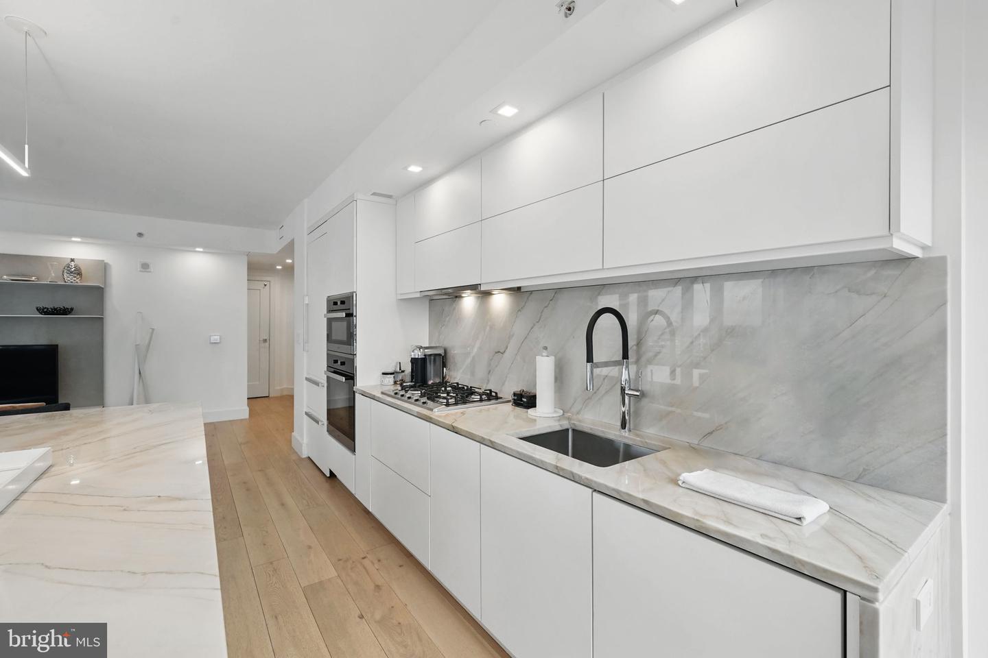 1111 19TH ST N #2108, ARLINGTON, Virginia 22209, 2 Bedrooms Bedrooms, ,2 BathroomsBathrooms,Residential,For sale,1111 19TH ST N #2108,VAAR2058232 MLS # VAAR2058232