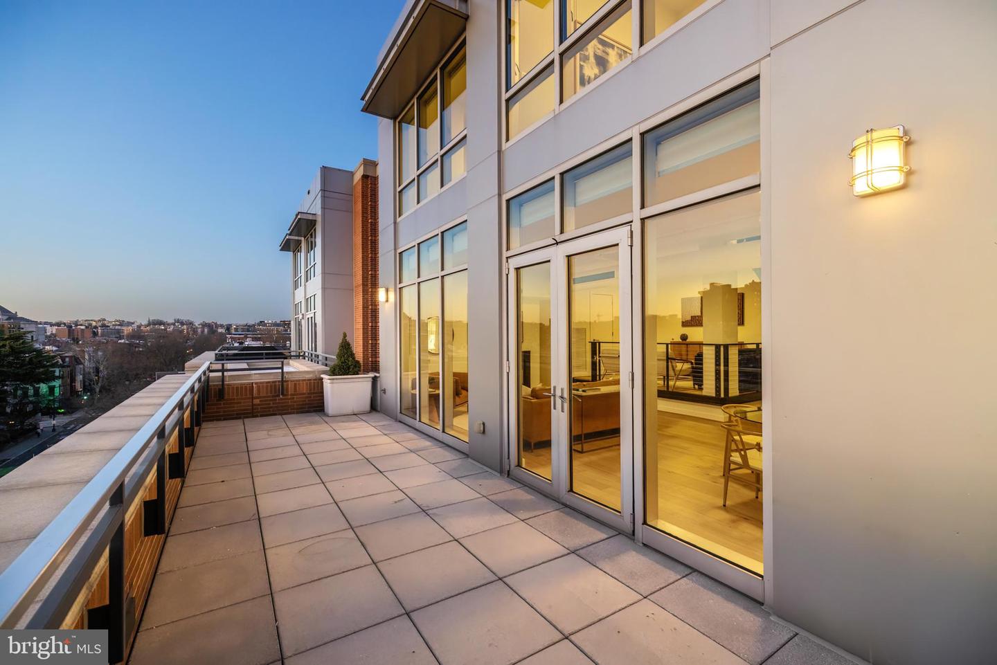 1515 15TH ST NW #606, WASHINGTON, District Of Columbia 20005, 3 Bedrooms Bedrooms, ,3 BathroomsBathrooms,Residential,For sale,1515 15TH ST NW #606,DCDC2202656 MLS # DCDC2202656