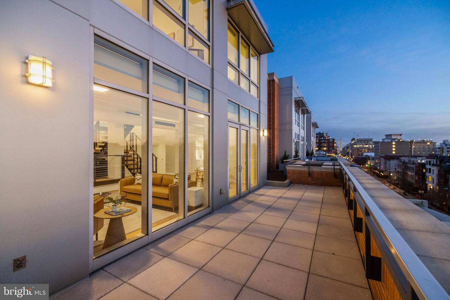 1515 15TH ST NW #606, WASHINGTON, District Of Columbia 20005, 3 Bedrooms Bedrooms, ,3 BathroomsBathrooms,Residential,For sale,1515 15TH ST NW #606,DCDC2202656 MLS # DCDC2202656