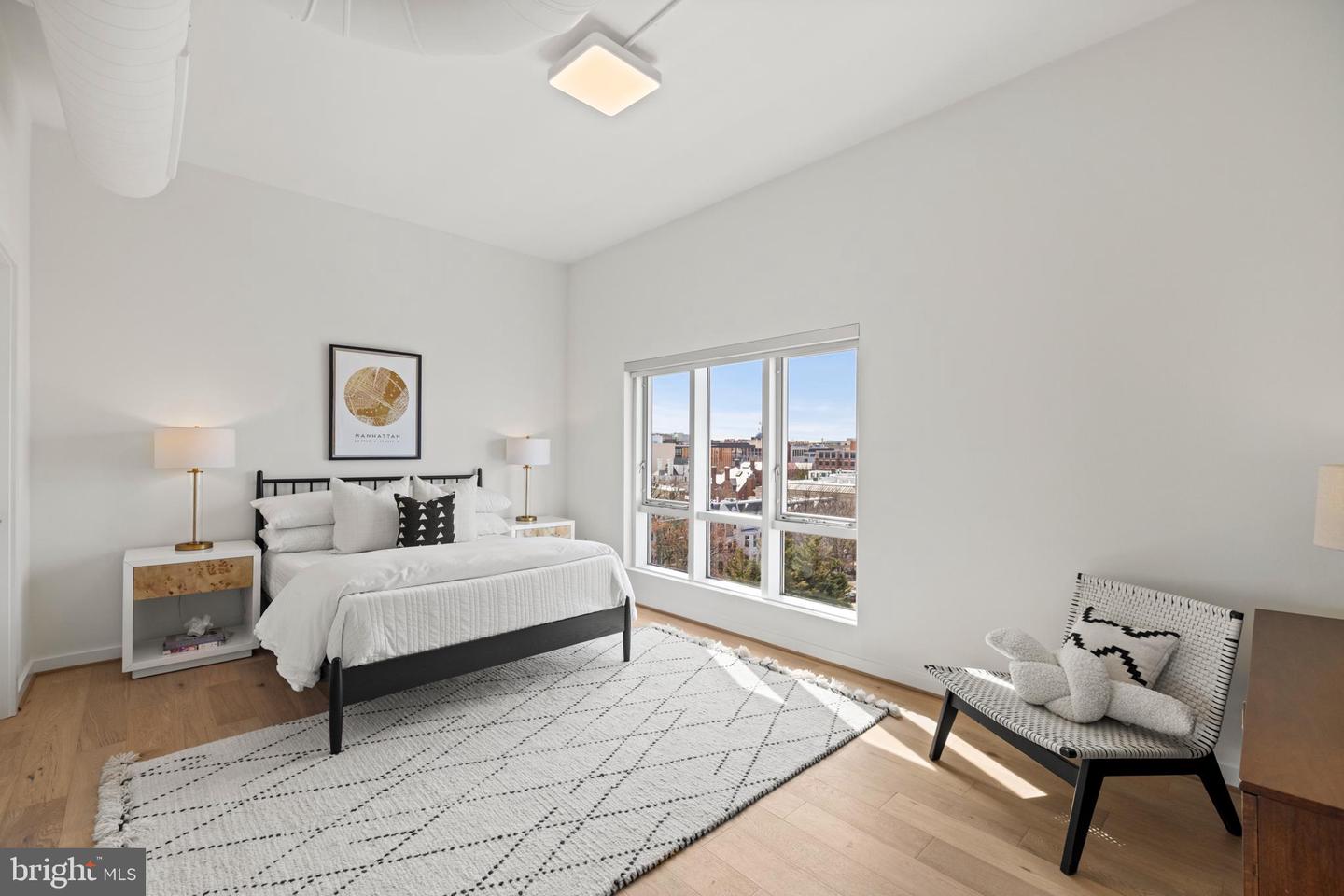 1515 15TH ST NW #606, WASHINGTON, District Of Columbia 20005, 3 Bedrooms Bedrooms, ,3 BathroomsBathrooms,Residential,For sale,1515 15TH ST NW #606,DCDC2202656 MLS # DCDC2202656