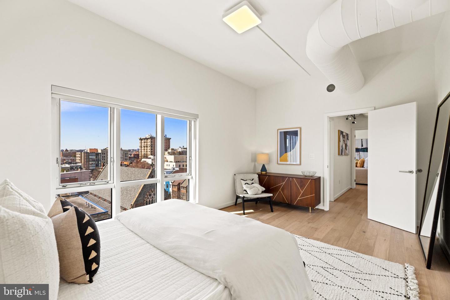 1515 15TH ST NW #606, WASHINGTON, District Of Columbia 20005, 3 Bedrooms Bedrooms, ,3 BathroomsBathrooms,Residential,For sale,1515 15TH ST NW #606,DCDC2202656 MLS # DCDC2202656