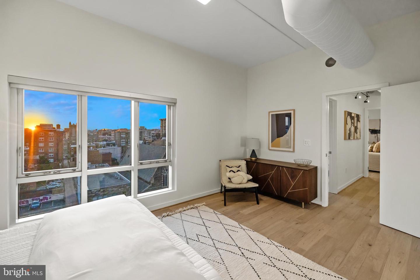 1515 15TH ST NW #606, WASHINGTON, District Of Columbia 20005, 3 Bedrooms Bedrooms, ,3 BathroomsBathrooms,Residential,For sale,1515 15TH ST NW #606,DCDC2202656 MLS # DCDC2202656