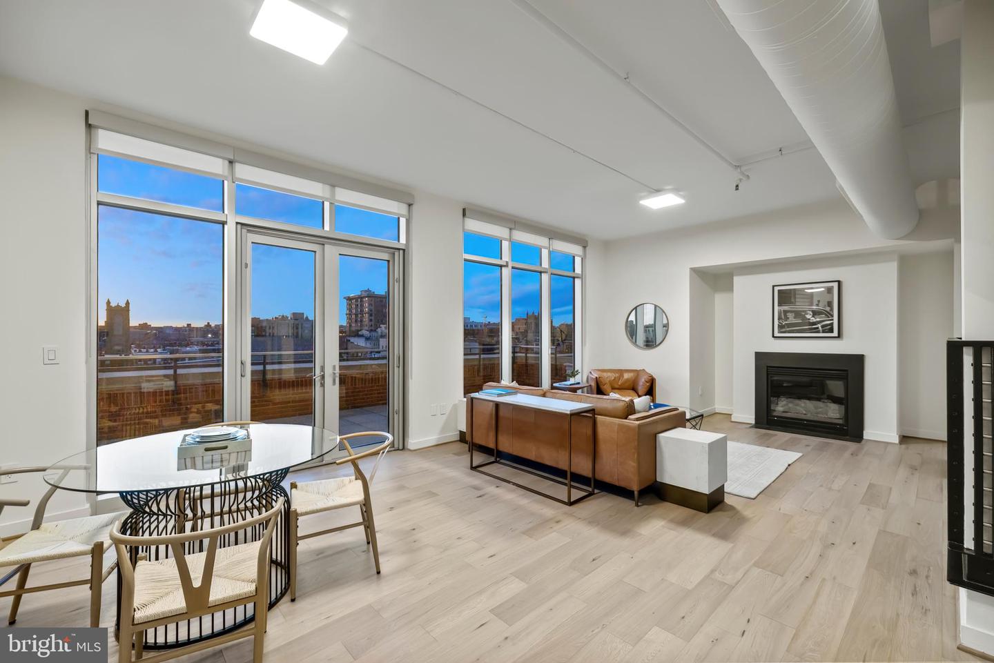 1515 15TH ST NW #606, WASHINGTON, District Of Columbia 20005, 3 Bedrooms Bedrooms, ,3 BathroomsBathrooms,Residential,For sale,1515 15TH ST NW #606,DCDC2202656 MLS # DCDC2202656