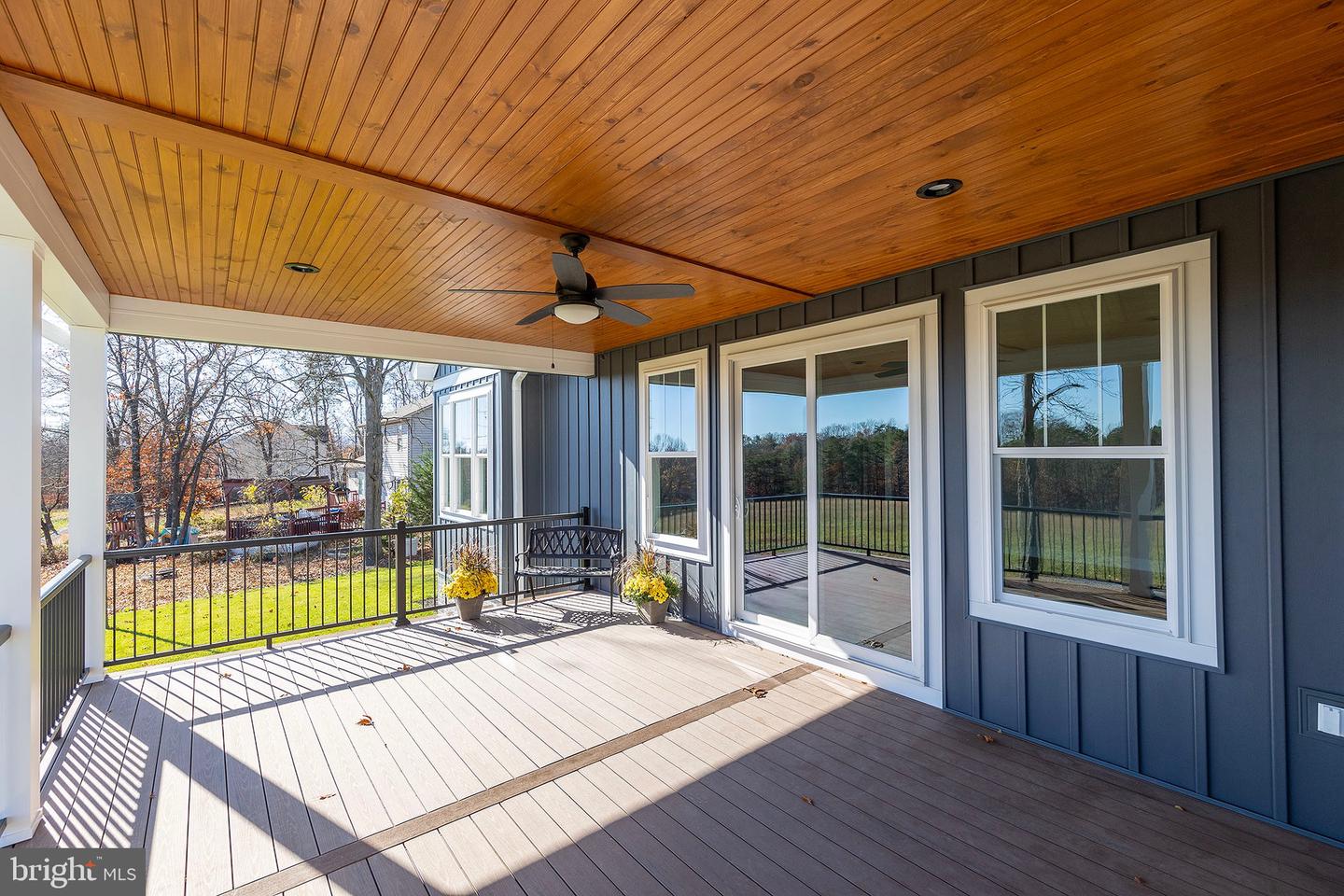 125 LAKE HOLIDAY ROAD, CROSS JUNCTION, Virginia 22625, 4 Bedrooms Bedrooms, 11 Rooms Rooms,3 BathroomsBathrooms,Residential,For sale,125 LAKE HOLIDAY ROAD,VAFV2034466 MLS # VAFV2034466