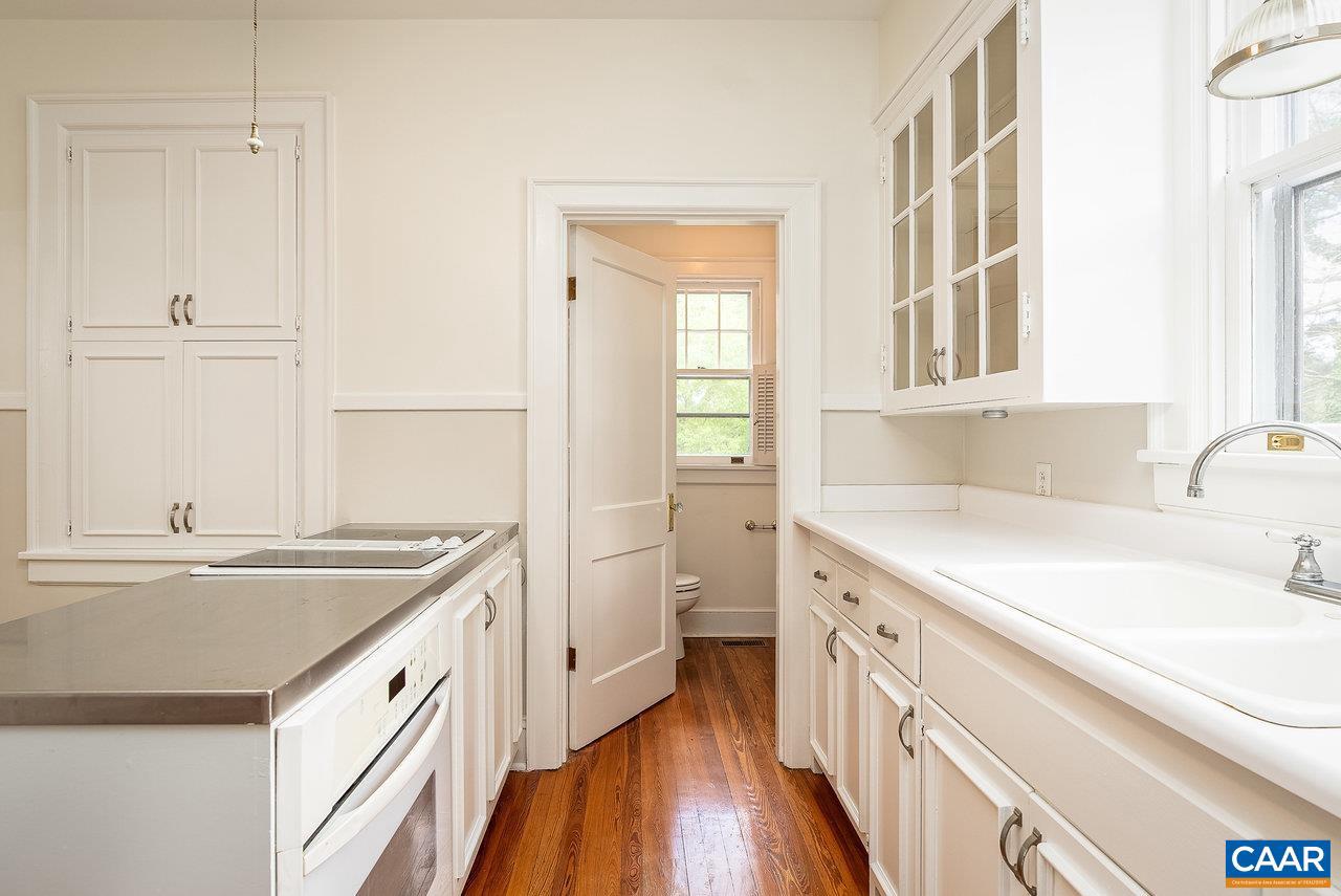 803 ALLEGHANY AVE, STAUNTON, Virginia 24401, 3 Bedrooms Bedrooms, ,1 BathroomBathrooms,Residential,For sale,803 ALLEGHANY AVE,665009 MLS # 665009