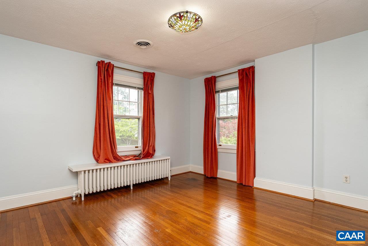 803 ALLEGHANY AVE, STAUNTON, Virginia 24401, 3 Bedrooms Bedrooms, ,1 BathroomBathrooms,Residential,For sale,803 ALLEGHANY AVE,665009 MLS # 665009