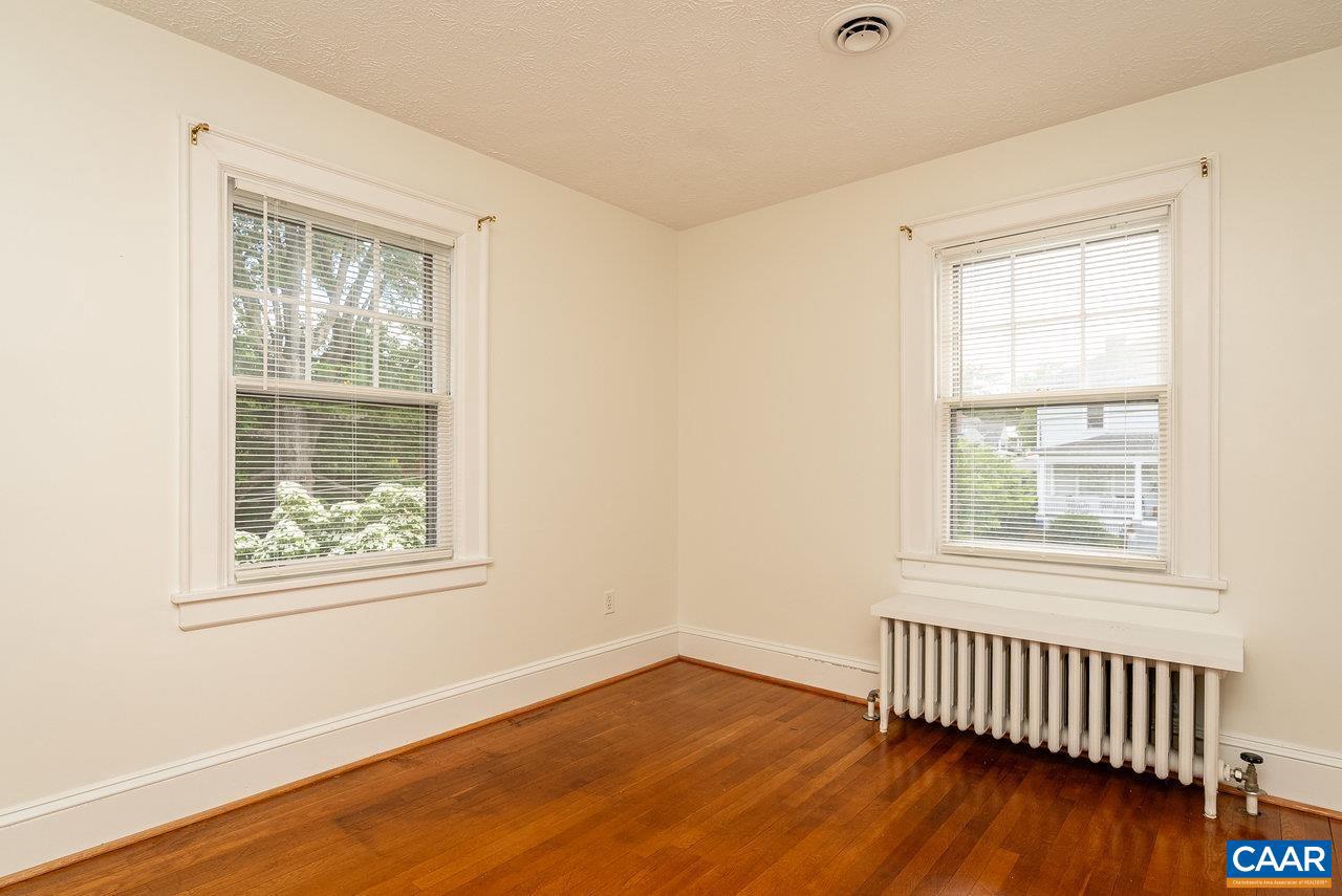 803 ALLEGHANY AVE, STAUNTON, Virginia 24401, 3 Bedrooms Bedrooms, ,1 BathroomBathrooms,Residential,For sale,803 ALLEGHANY AVE,665009 MLS # 665009