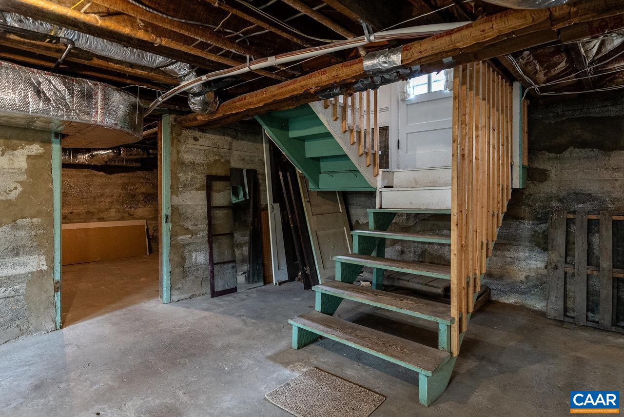 803 ALLEGHANY AVE, STAUNTON, Virginia 24401, 3 Bedrooms Bedrooms, ,1 BathroomBathrooms,Residential,For sale,803 ALLEGHANY AVE,665009 MLS # 665009