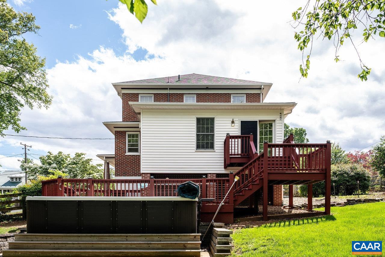 803 ALLEGHANY AVE, STAUNTON, Virginia 24401, 3 Bedrooms Bedrooms, ,1 BathroomBathrooms,Residential,For sale,803 ALLEGHANY AVE,665009 MLS # 665009