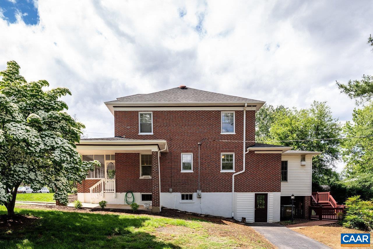 803 ALLEGHANY AVE, STAUNTON, Virginia 24401, 3 Bedrooms Bedrooms, ,1 BathroomBathrooms,Residential,For sale,803 ALLEGHANY AVE,665009 MLS # 665009