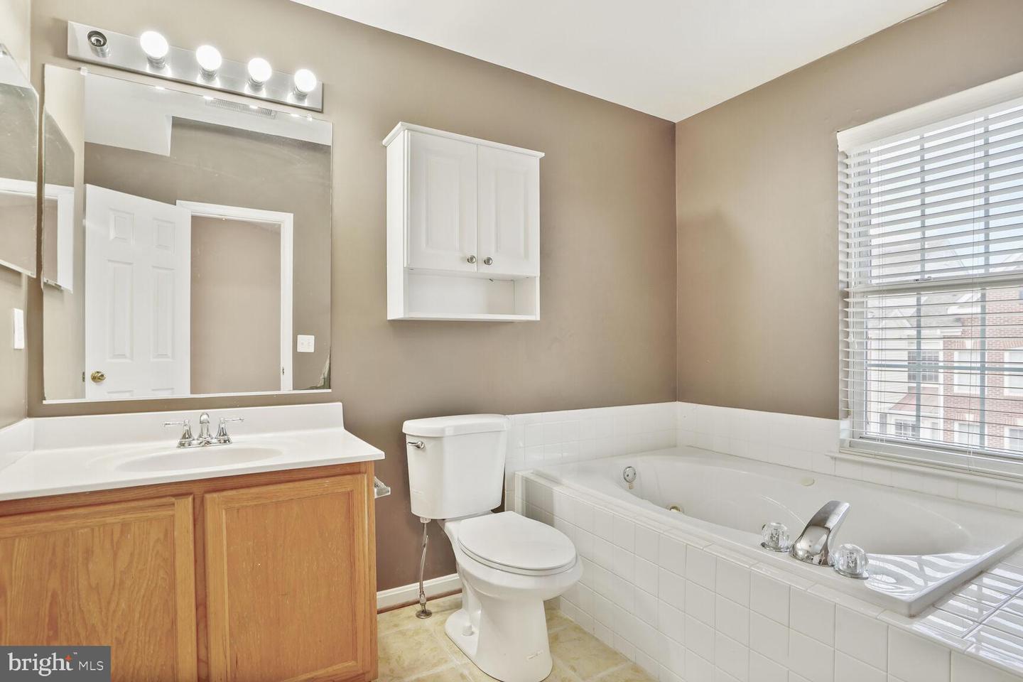 20866 ROCKINGHAM TER, STERLING, Virginia 20165, 2 Bedrooms Bedrooms, ,2 BathroomsBathrooms,Residential,For sale,20866 ROCKINGHAM TER,VALO2097982 MLS # VALO2097982