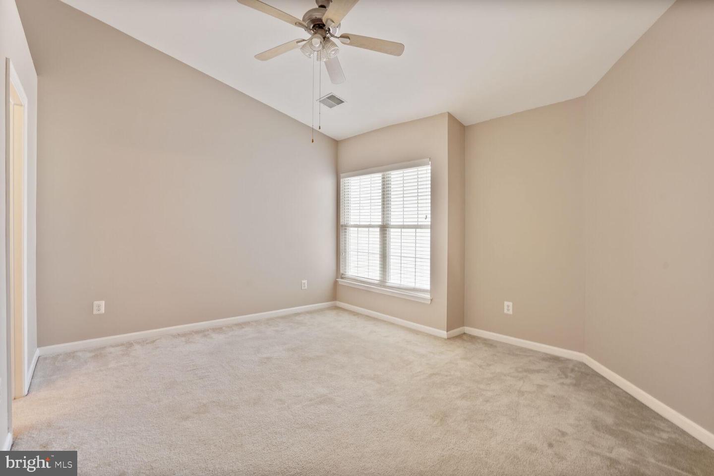 20866 ROCKINGHAM TER, STERLING, Virginia 20165, 2 Bedrooms Bedrooms, ,2 BathroomsBathrooms,Residential,For sale,20866 ROCKINGHAM TER,VALO2097982 MLS # VALO2097982