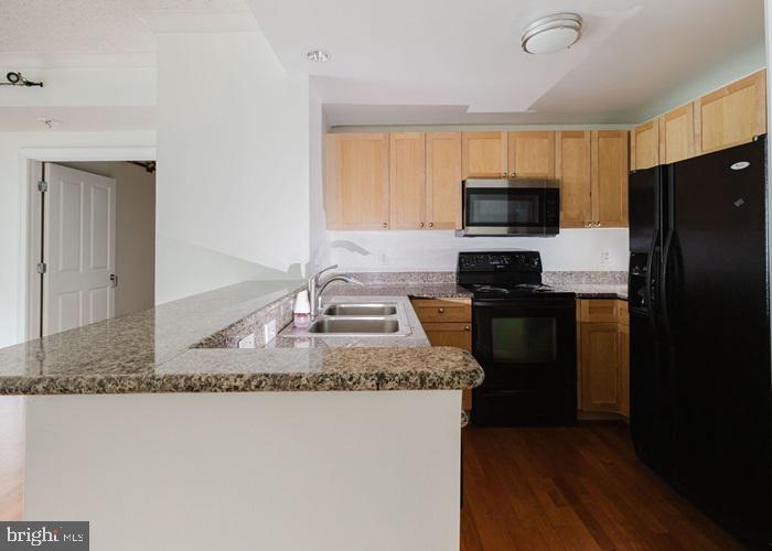 777 7TH ST NW #913, WASHINGTON, District Of Columbia 20001, 2 Bedrooms Bedrooms, 4 Rooms Rooms,2 BathroomsBathrooms,Residential,For sale,777 7TH ST NW #913,DCDC2202690 MLS # DCDC2202690