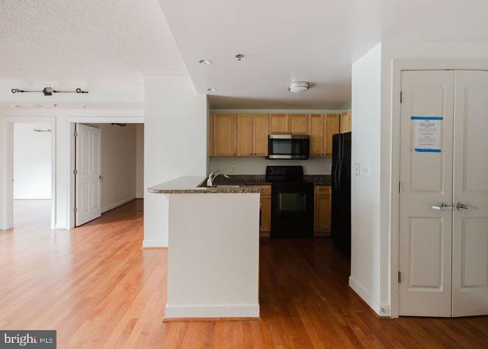 777 7TH ST NW #913, WASHINGTON, District Of Columbia 20001, 2 Bedrooms Bedrooms, 4 Rooms Rooms,2 BathroomsBathrooms,Residential,For sale,777 7TH ST NW #913,DCDC2202690 MLS # DCDC2202690