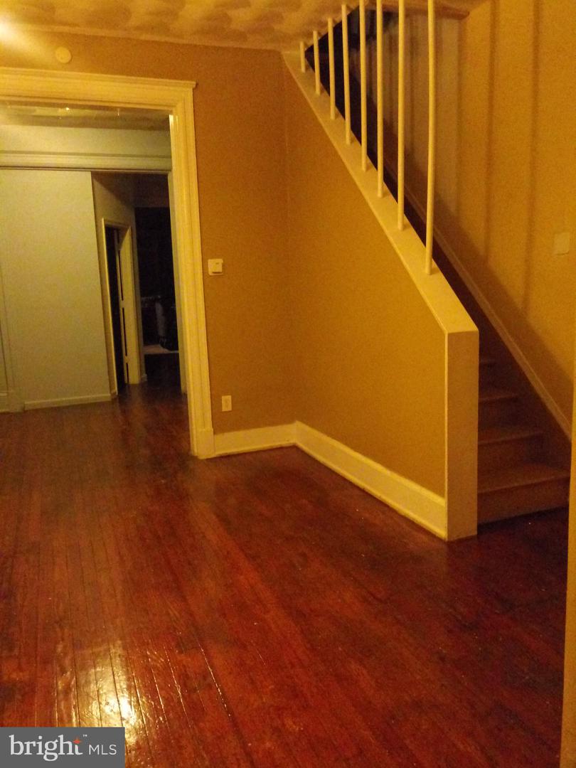 1841 NORTH CAPITOL ST NE, WASHINGTON, District Of Columbia 20002, 6 Bedrooms Bedrooms, 8 Rooms Rooms,2 BathroomsBathrooms,Residential,For sale,1841 NORTH CAPITOL ST NE,DCDC2202696 MLS # DCDC2202696