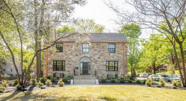 6040 NEBRASKA AVE NW, WASHINGTON, District Of Columbia 20015, 4 Bedrooms Bedrooms, ,4 BathroomsBathrooms,Residential,For sale,6040 NEBRASKA AVE NW,DCDC2202702 MLS # DCDC2202702