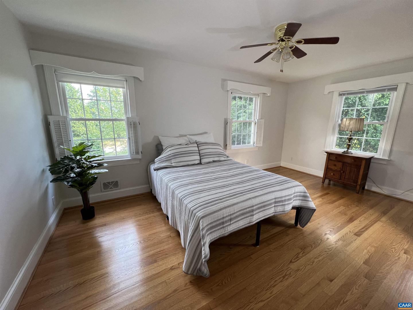 2515 NORTHFIELD RD, CHARLOTTESVILLE, Virginia 22901, 4 Bedrooms Bedrooms, ,3 BathroomsBathrooms,Residential,For sale,2515 NORTHFIELD RD,665013 MLS # 665013