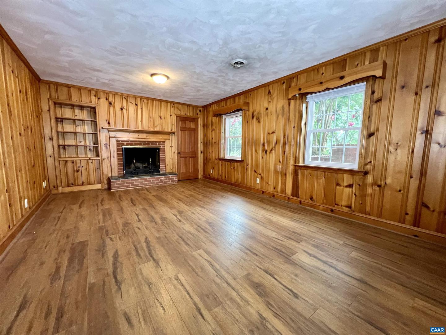 2515 NORTHFIELD RD, CHARLOTTESVILLE, Virginia 22901, 4 Bedrooms Bedrooms, ,3 BathroomsBathrooms,Residential,For sale,2515 NORTHFIELD RD,665013 MLS # 665013