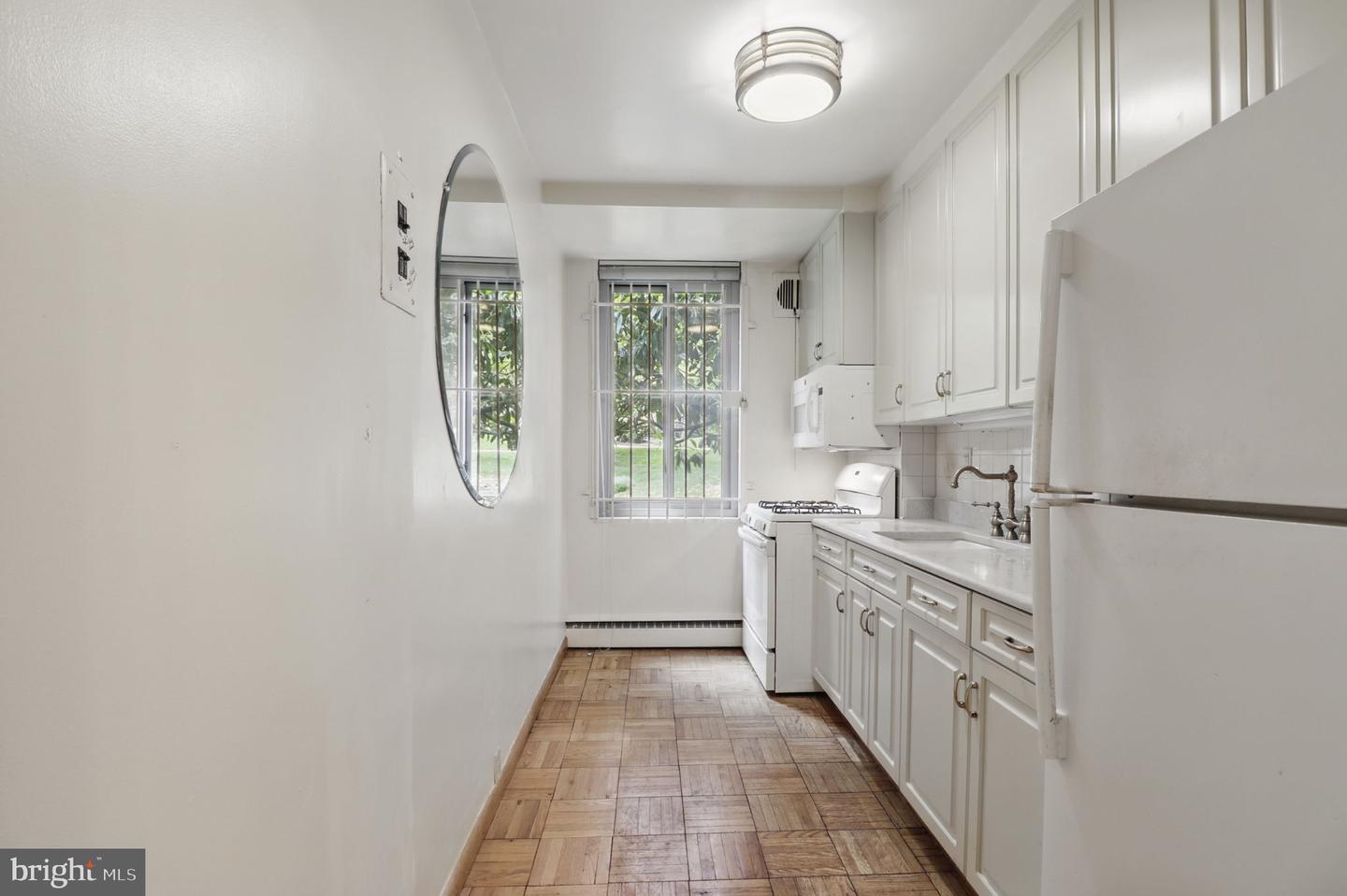 4200 CATHEDRAL AVE NW #317, WASHINGTON, District Of Columbia 20016, 2 Bedrooms Bedrooms, ,1 BathroomBathrooms,Residential,For sale,4200 CATHEDRAL AVE NW #317,DCDC2202728 MLS # DCDC2202728