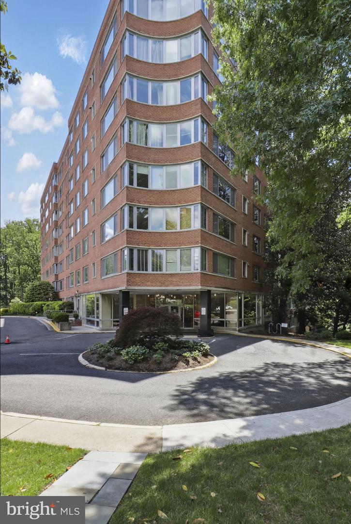 4200 CATHEDRAL AVE NW #317, WASHINGTON, District Of Columbia 20016, 2 Bedrooms Bedrooms, ,1 BathroomBathrooms,Residential,For sale,4200 CATHEDRAL AVE NW #317,DCDC2202728 MLS # DCDC2202728