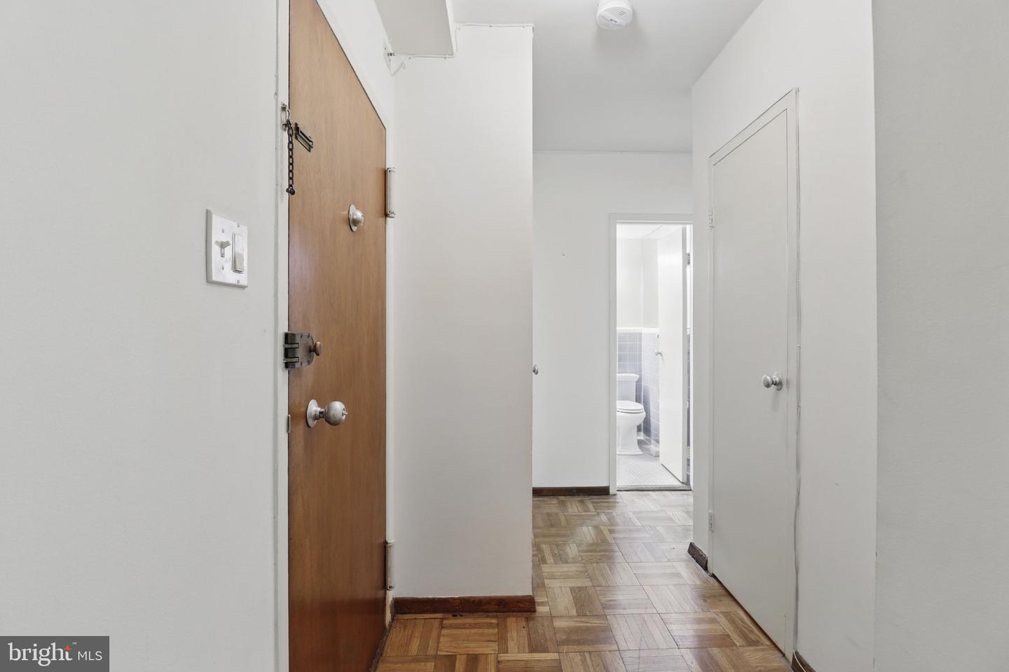 4200 CATHEDRAL AVE NW #317, WASHINGTON, District Of Columbia 20016, 2 Bedrooms Bedrooms, ,1 BathroomBathrooms,Residential,For sale,4200 CATHEDRAL AVE NW #317,DCDC2202728 MLS # DCDC2202728