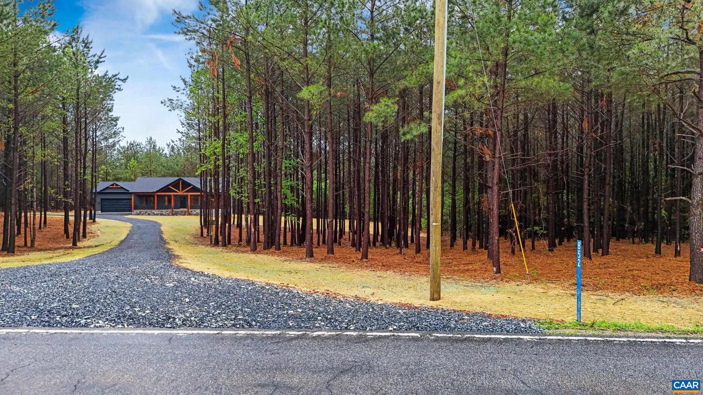 852 MT RUSH HWY, DILLWYN, Virginia 23936, 3 Bedrooms Bedrooms, ,2 BathroomsBathrooms,Residential,For sale,852 MT RUSH HWY,665017 MLS # 665017