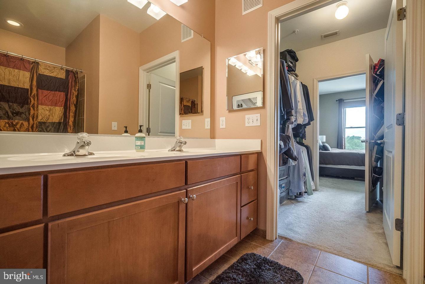 1391 PENNSYLVANIA AVE SE #471, WASHINGTON, District Of Columbia 20003, 2 Bedrooms Bedrooms, ,2 BathroomsBathrooms,Residential,For sale,1391 PENNSYLVANIA AVE SE #471,DCDC2202738 MLS # DCDC2202738