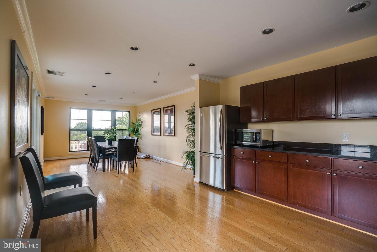 1391 PENNSYLVANIA AVE SE #471, WASHINGTON, District Of Columbia 20003, 2 Bedrooms Bedrooms, ,2 BathroomsBathrooms,Residential,For sale,1391 PENNSYLVANIA AVE SE #471,DCDC2202738 MLS # DCDC2202738