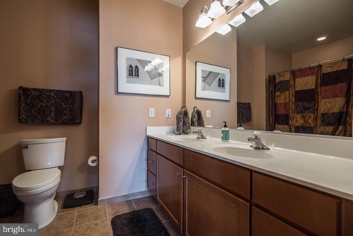 1391 PENNSYLVANIA AVE SE #471, WASHINGTON, District Of Columbia 20003, 2 Bedrooms Bedrooms, ,2 BathroomsBathrooms,Residential,For sale,1391 PENNSYLVANIA AVE SE #471,DCDC2202738 MLS # DCDC2202738