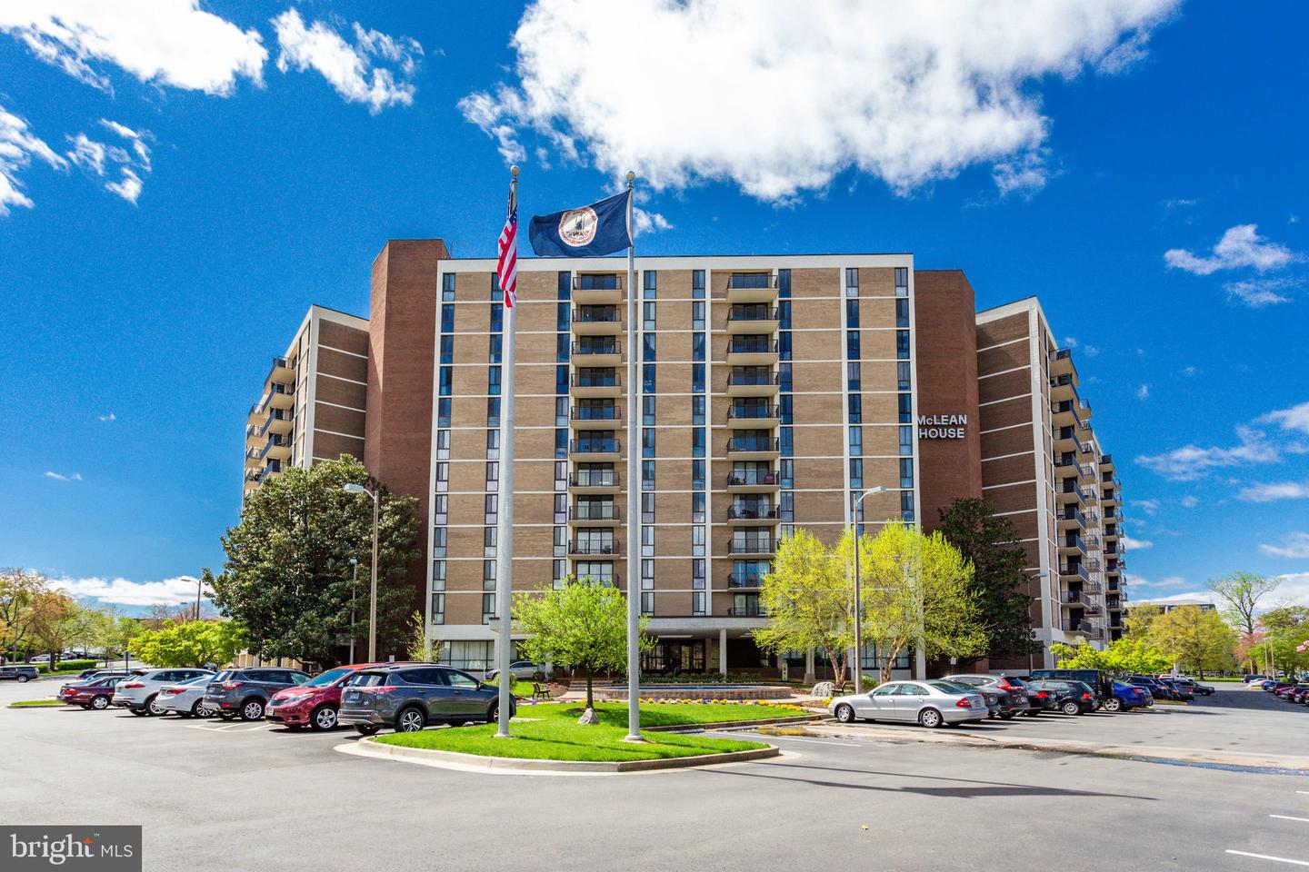 6800 FLEETWOOD RD #1219, MCLEAN, Virginia 22101, 1 Bedroom Bedrooms, ,1 BathroomBathrooms,Residential,For sale,6800 FLEETWOOD RD #1219,VAFX2243608 MLS # VAFX2243608