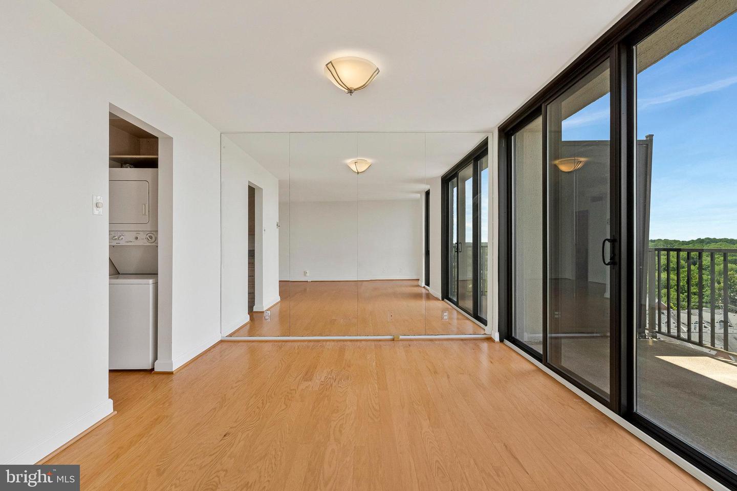 6800 FLEETWOOD RD #1219, MCLEAN, Virginia 22101, 1 Bedroom Bedrooms, ,1 BathroomBathrooms,Residential,For sale,6800 FLEETWOOD RD #1219,VAFX2243608 MLS # VAFX2243608