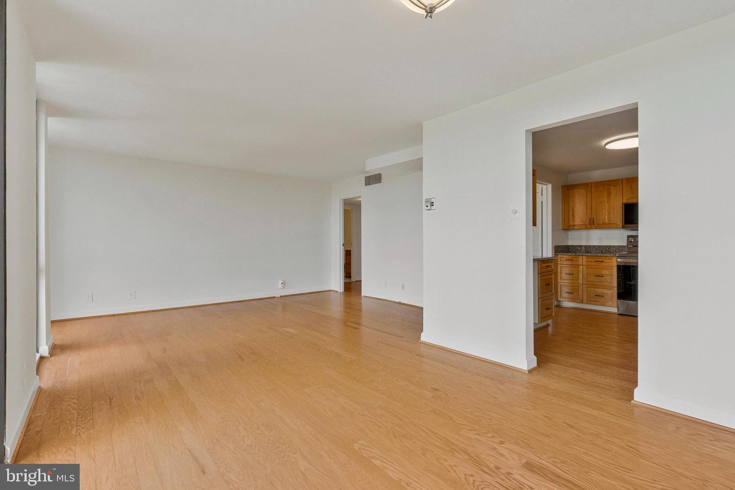 6800 FLEETWOOD RD #1219, MCLEAN, Virginia 22101, 1 Bedroom Bedrooms, ,1 BathroomBathrooms,Residential,For sale,6800 FLEETWOOD RD #1219,VAFX2243608 MLS # VAFX2243608