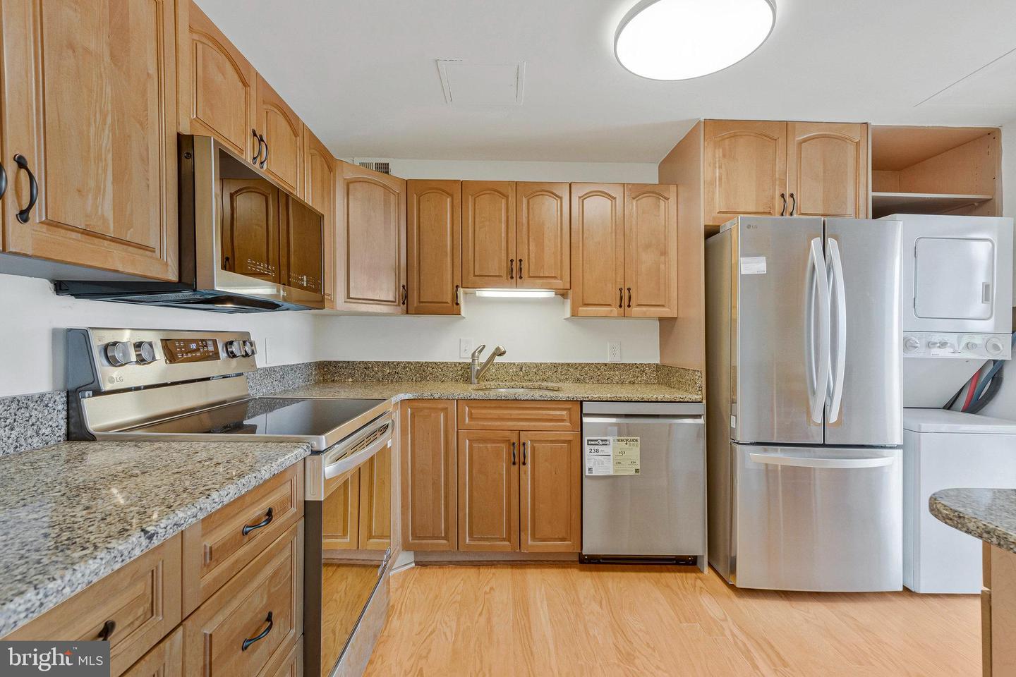6800 FLEETWOOD RD #1219, MCLEAN, Virginia 22101, 1 Bedroom Bedrooms, ,1 BathroomBathrooms,Residential,For sale,6800 FLEETWOOD RD #1219,VAFX2243608 MLS # VAFX2243608