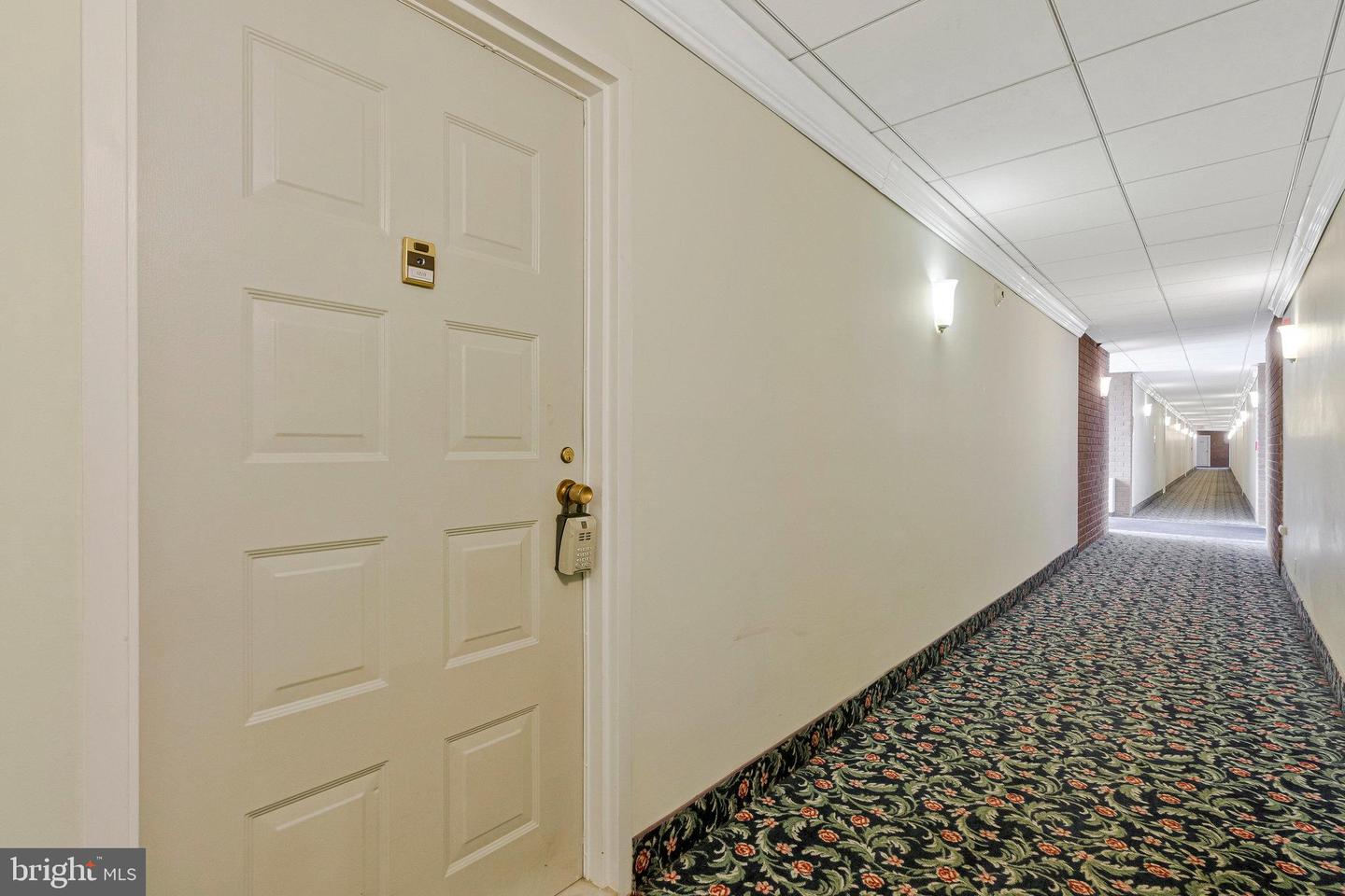 6800 FLEETWOOD RD #1219, MCLEAN, Virginia 22101, 1 Bedroom Bedrooms, ,1 BathroomBathrooms,Residential,For sale,6800 FLEETWOOD RD #1219,VAFX2243608 MLS # VAFX2243608