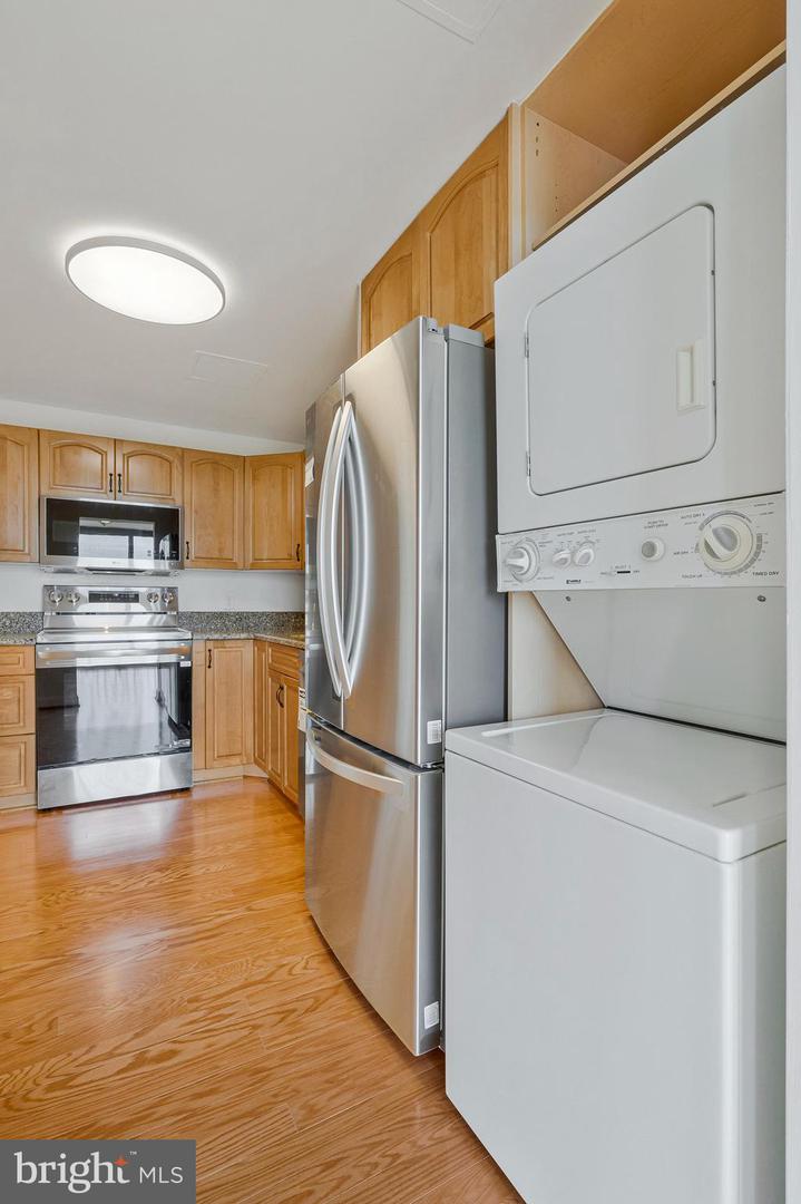 6800 FLEETWOOD RD #1219, MCLEAN, Virginia 22101, 1 Bedroom Bedrooms, ,1 BathroomBathrooms,Residential,For sale,6800 FLEETWOOD RD #1219,VAFX2243608 MLS # VAFX2243608