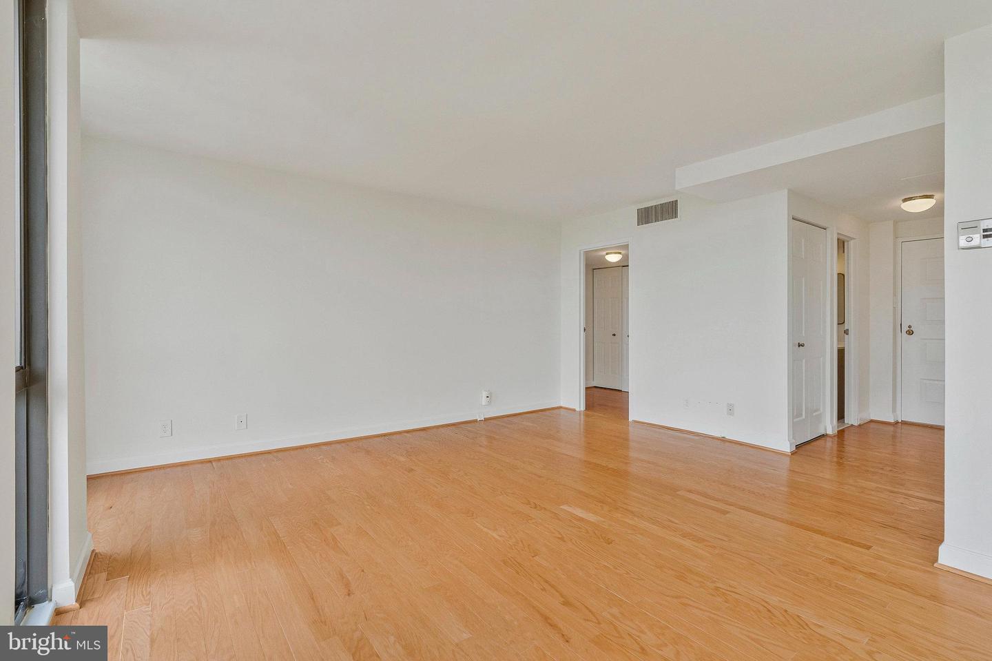 6800 FLEETWOOD RD #1219, MCLEAN, Virginia 22101, 1 Bedroom Bedrooms, ,1 BathroomBathrooms,Residential,For sale,6800 FLEETWOOD RD #1219,VAFX2243608 MLS # VAFX2243608