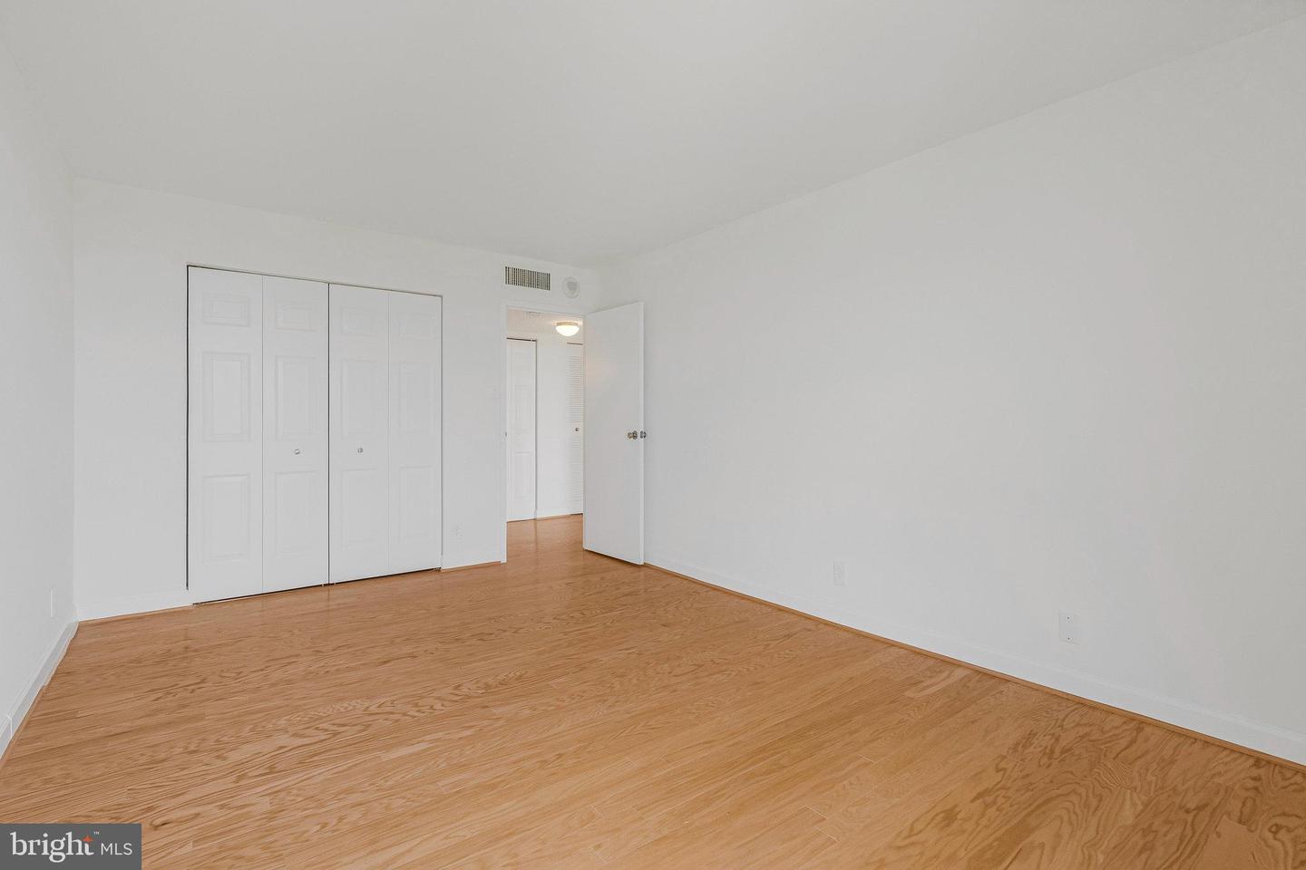 6800 FLEETWOOD RD #1219, MCLEAN, Virginia 22101, 1 Bedroom Bedrooms, ,1 BathroomBathrooms,Residential,For sale,6800 FLEETWOOD RD #1219,VAFX2243608 MLS # VAFX2243608
