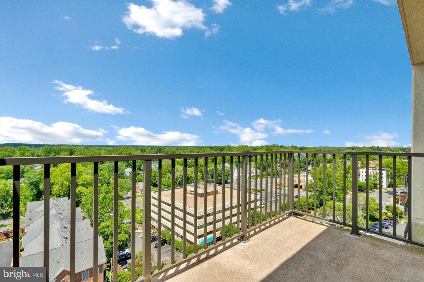 6800 FLEETWOOD RD #1219, MCLEAN, Virginia 22101, 1 Bedroom Bedrooms, ,1 BathroomBathrooms,Residential,For sale,6800 FLEETWOOD RD #1219,VAFX2243608 MLS # VAFX2243608